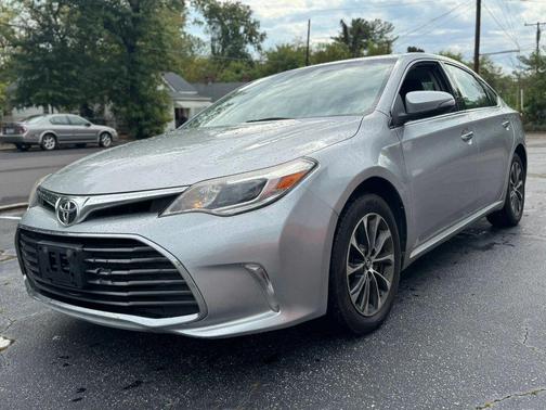 2016 Toyota Avalon XLE
