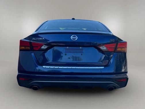 2020 Nissan Altima SR FWD