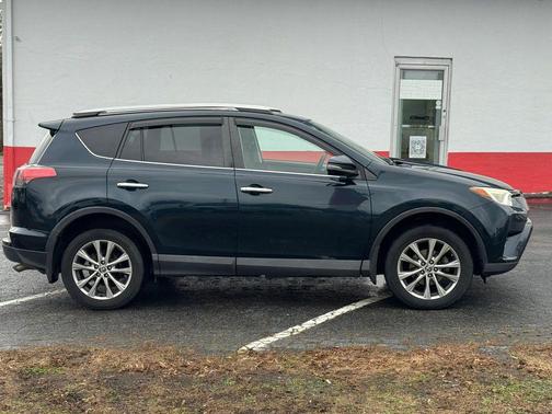 2017 Toyota RAV4 Limited