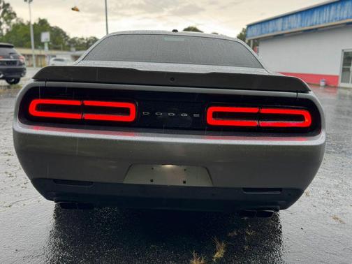 2015 Dodge Challenger SXT Plus