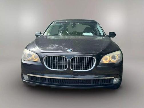 2011 BMW 750 Li xDrive