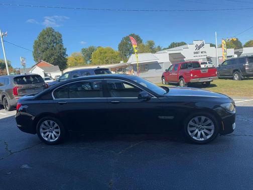 2011 BMW 750 Li xDrive