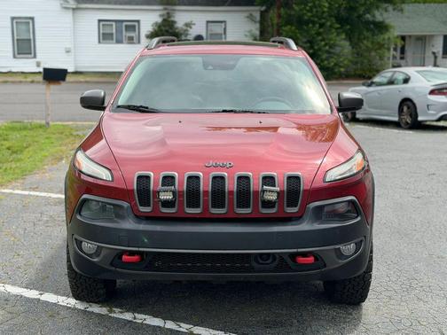 Brilliant Black Crystal Pearlcoat 2014 Jeep Cherokee Sport