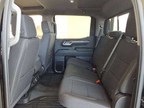 Onyx Black 2026 GMC Sierra 1500 SLE