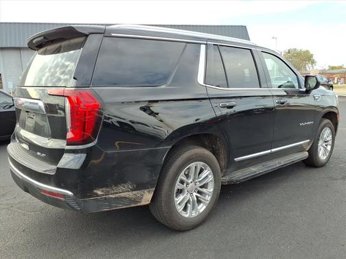 2024 GMC Yukon SLT