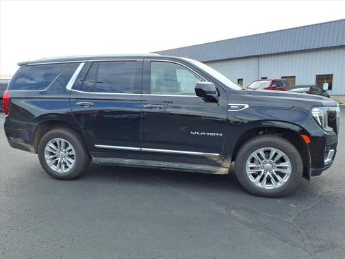 2024 GMC Yukon SLT