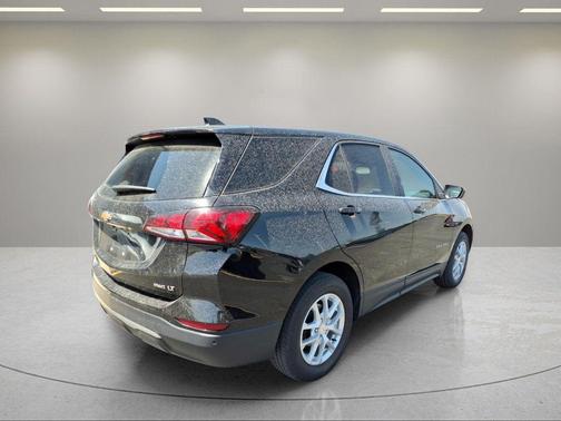 Mosaic Black Metallic 2024 Chevrolet Equinox 1LT