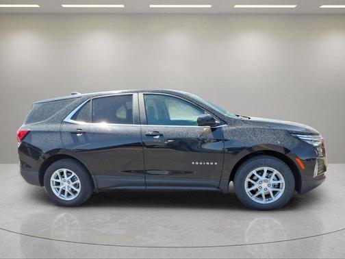Mosaic Black Metallic 2024 Chevrolet Equinox 1LT