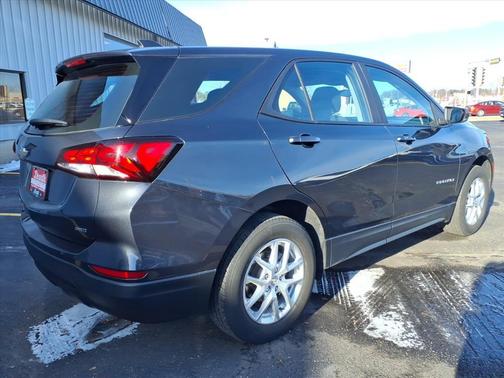 2022 Chevrolet Equinox LS