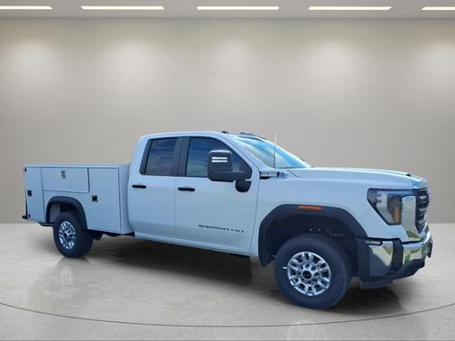 Summit White 2025 GMC Sierra 2500 Pro