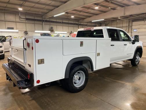 2026 GMC Sierra 3500 Base