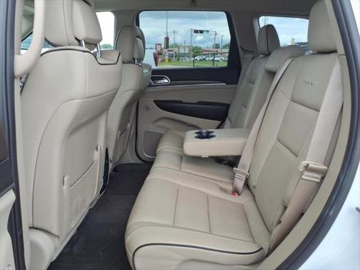 2020 Jeep Grand Cherokee Summit