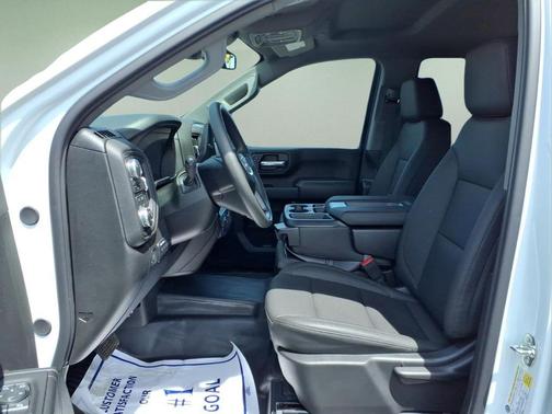 Summit White 2026 GMC Sierra 2500 Pro