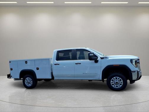 Summit White 2026 GMC Sierra 2500 Pro