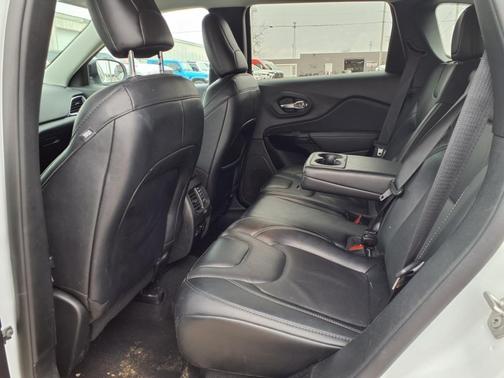 2023 Jeep Cherokee Altitude