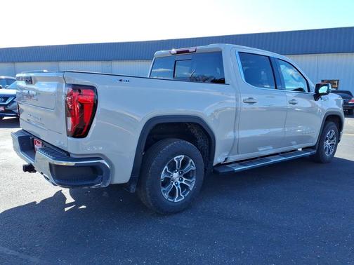 Coastal Dune 2026 GMC Sierra 1500 SLE