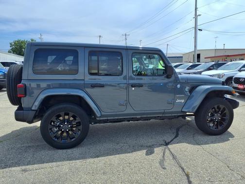 2024 Jeep Wrangler 4xe Sahara