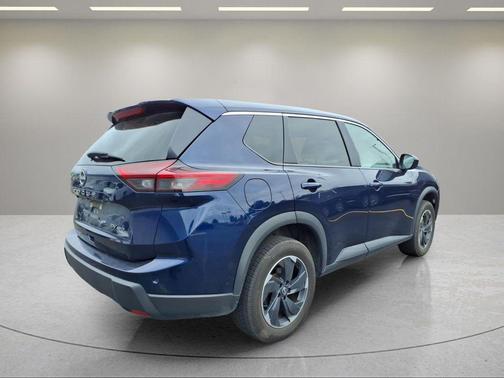 Deep Ocean Blue Pearl 2024 Nissan Rogue SV