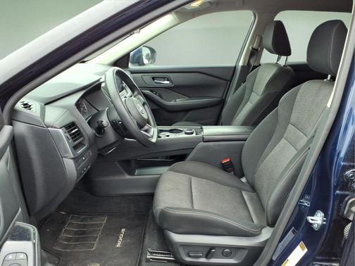 Deep Ocean Blue Pearl 2024 Nissan Rogue SV