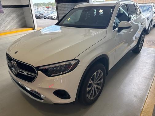 2024 Mercedes-Benz GLC 300 