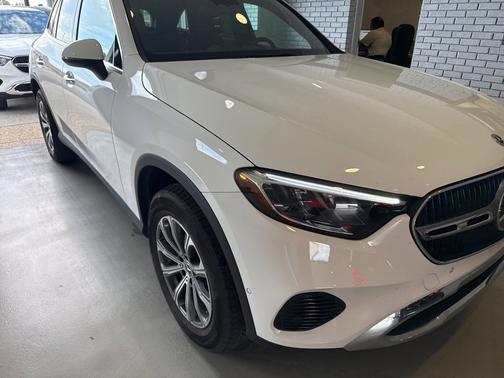 2024 Mercedes-Benz GLC 300 