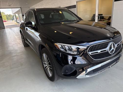 2024 Mercedes-Benz GLC 300
