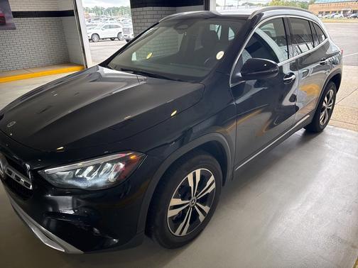 2025 Mercedes-Benz GLA 250 Base