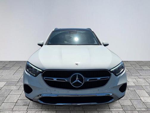 Polar White 2025 Mercedes-Benz GLC 300 Base