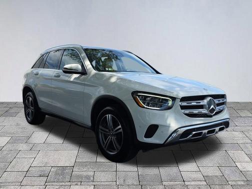 Polar White 2022 Mercedes-Benz GLC 300