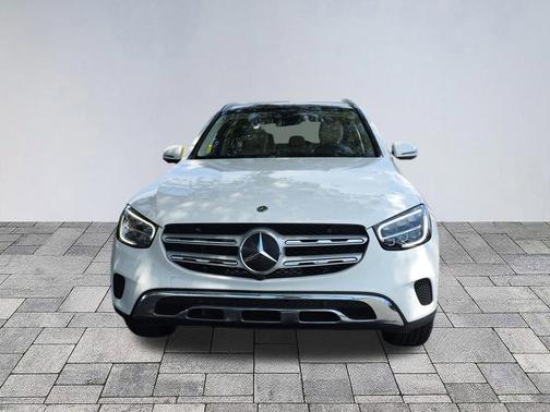 Polar White 2022 Mercedes-Benz GLC 300