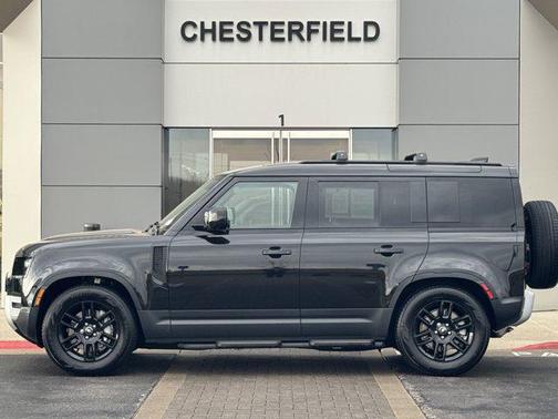 2025 Land Rover Defender 110 P300