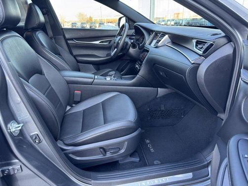 2022 INFINITI QX55 LUXE