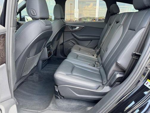 2020 Audi Q7 55 Prestige