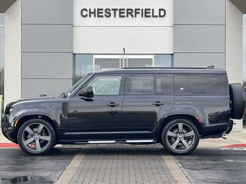 2024 Land Rover Defender V8