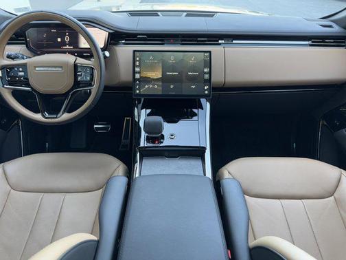 2024 Land Rover Range Rover Sport SE