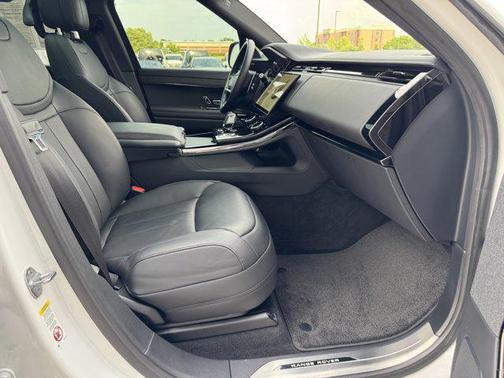 Fuji White 2023 Land Rover Range Rover Sport SE