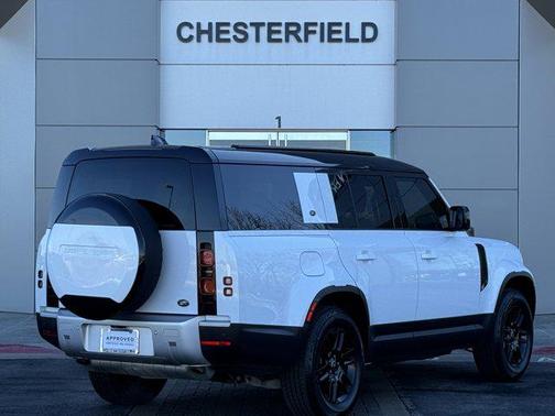 2023 Land Rover Defender 130 SE