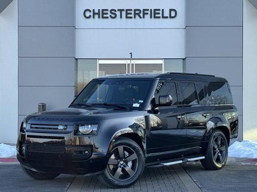 2024 Land Rover Defender 130 P400 X-Dynamic SE