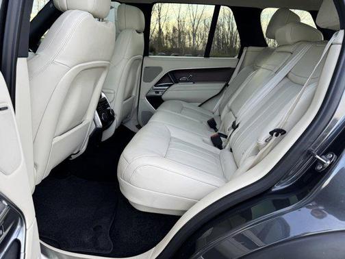2024 Land Rover Range Rover P400 SE