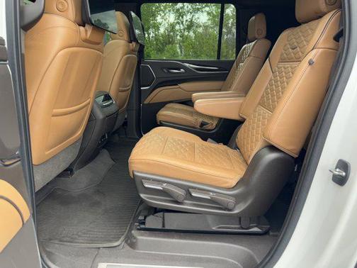 2021 Cadillac Escalade ESV Sport