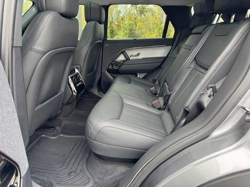 2024 Land Rover Range Rover Sport SE