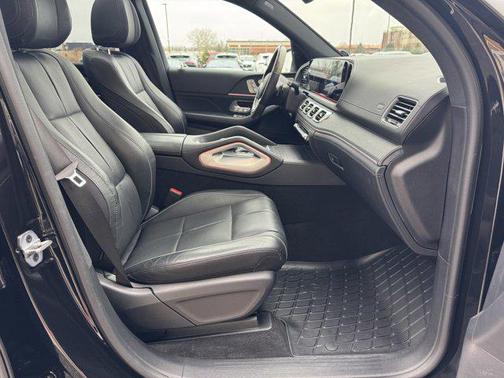 2021 Mercedes-Benz GLS 450 4MATIC