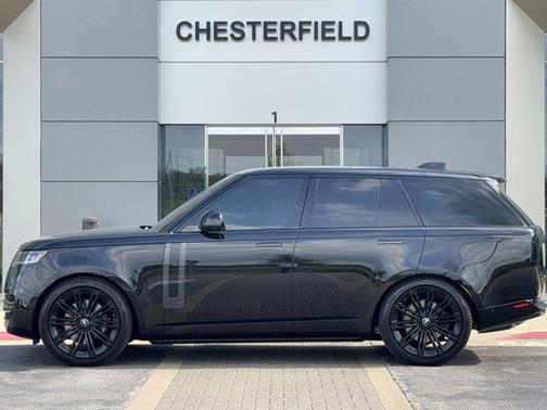 2025 Land Rover Range Rover P530 SE