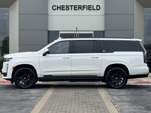2022 Cadillac Escalade ESV Sport Platinum