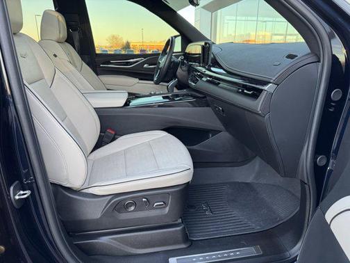 2024 Cadillac Escalade Sport