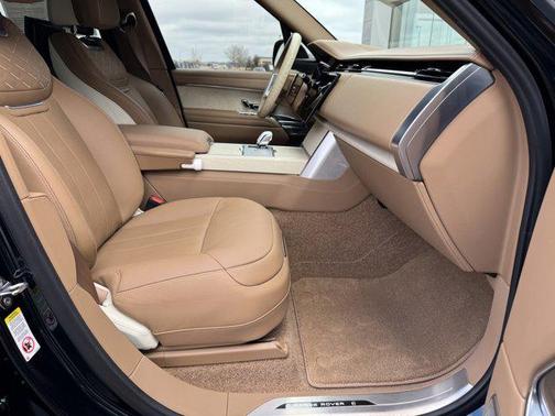 2024 Land Rover Range Rover P615 SV