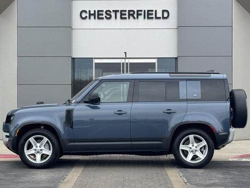 2022 Land Rover Defender 110 SE