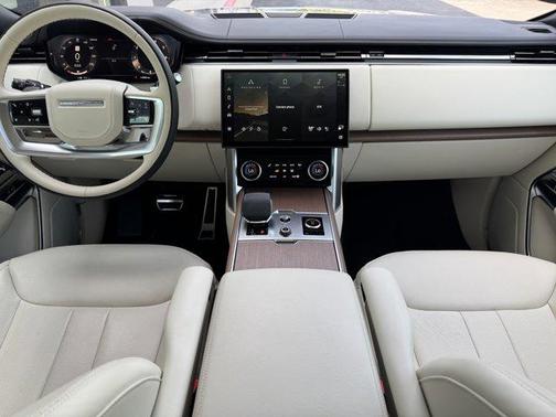 2023 Land Rover Range Rover P400 SE