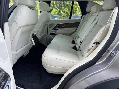 2023 Land Rover Range Rover P400 SE