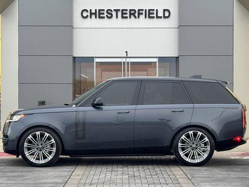 2025 Land Rover Range Rover P400 SE